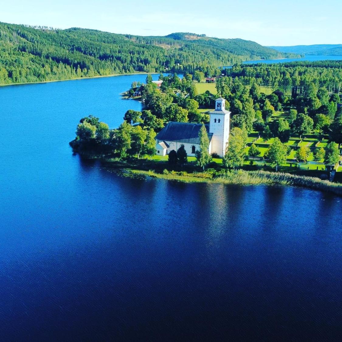 Stuga Ros Naturcamping Lagom Gräsmark Extérieur photo